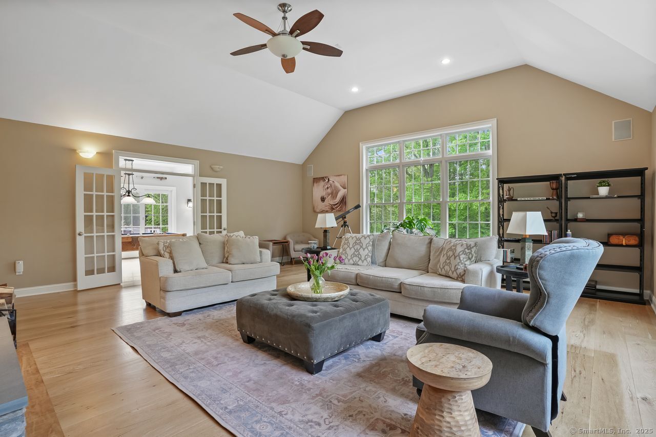 Newtown, Connecticut, 06470, United States, 4 Bedrooms Bedrooms, ,5 BathroomsBathrooms,Residential,For Sale,1938679