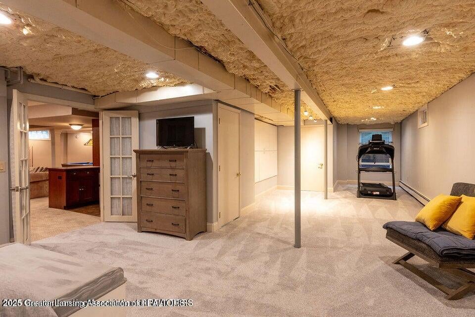 East Lansing, Michigan, 48823, United States, 6 Bedrooms Bedrooms, ,6 BathroomsBathrooms,Residential,For Sale,1992121