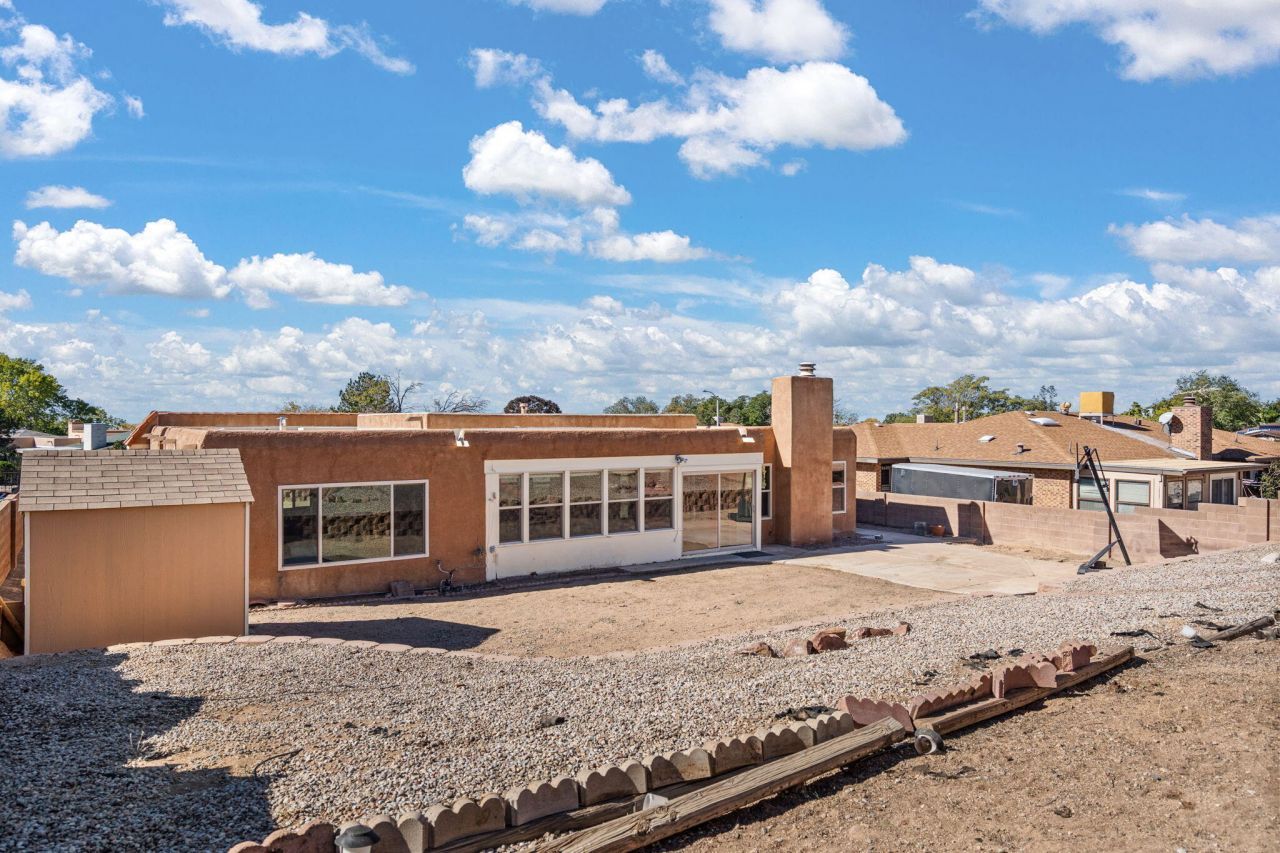 Albuquerque, New Mexico, 87111, United States, 4 Bedrooms Bedrooms, ,3 BathroomsBathrooms,Residential,For Sale,1985317