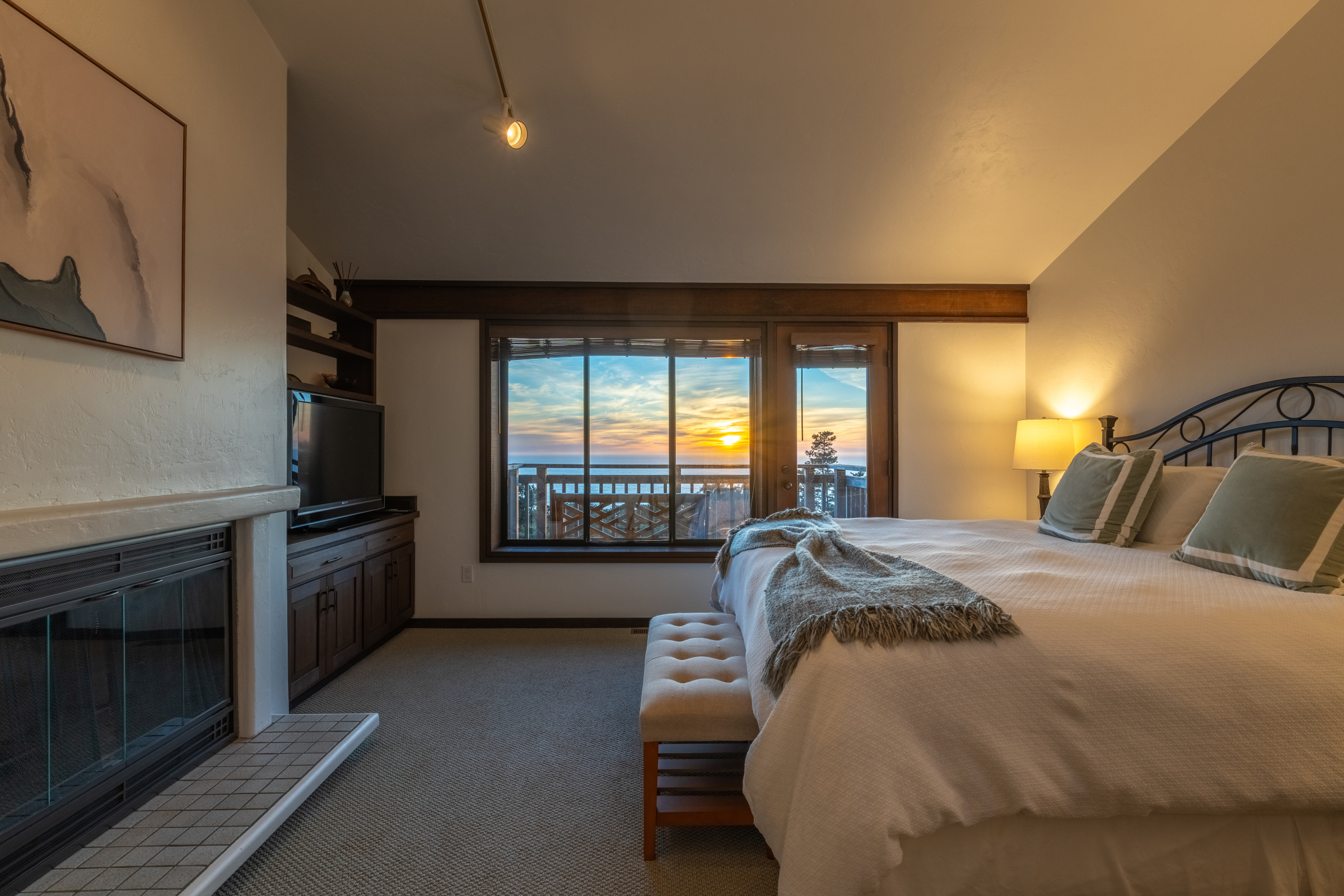  214 Crest Road - 物件實景