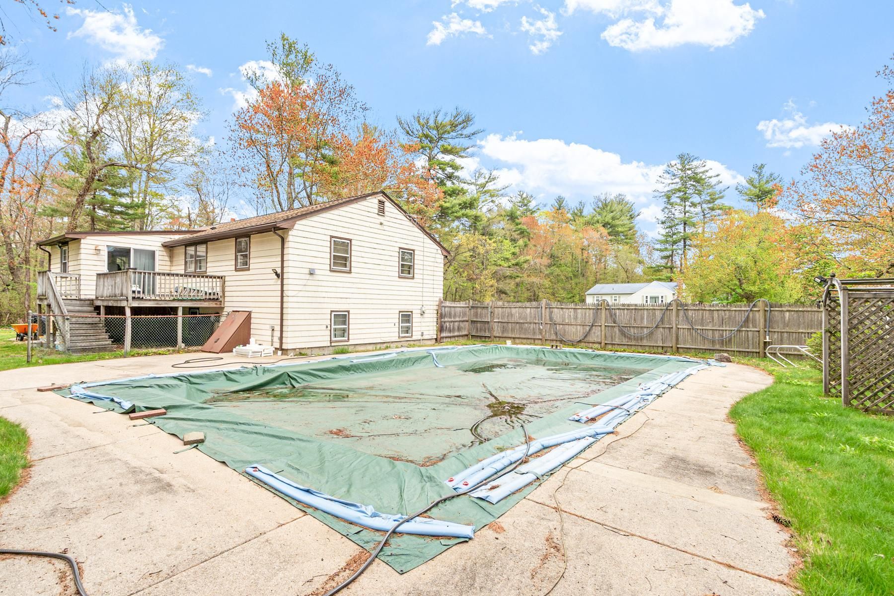  10 Meadowglen Road, Billerica, MA, 01862 - 物件實景