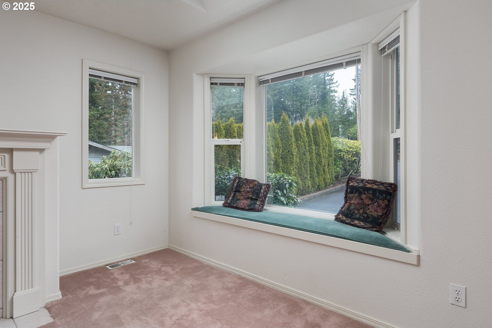 Toledo, Oregon, 97391, United States, 6 Bedrooms Bedrooms, ,4 BathroomsBathrooms,Residential,For Sale,1722214