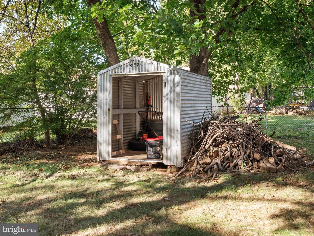 Winchester, Virginia, 22601, United States, 3 Bedrooms Bedrooms, ,3 BathroomsBathrooms,Residential,For Sale,1978922
