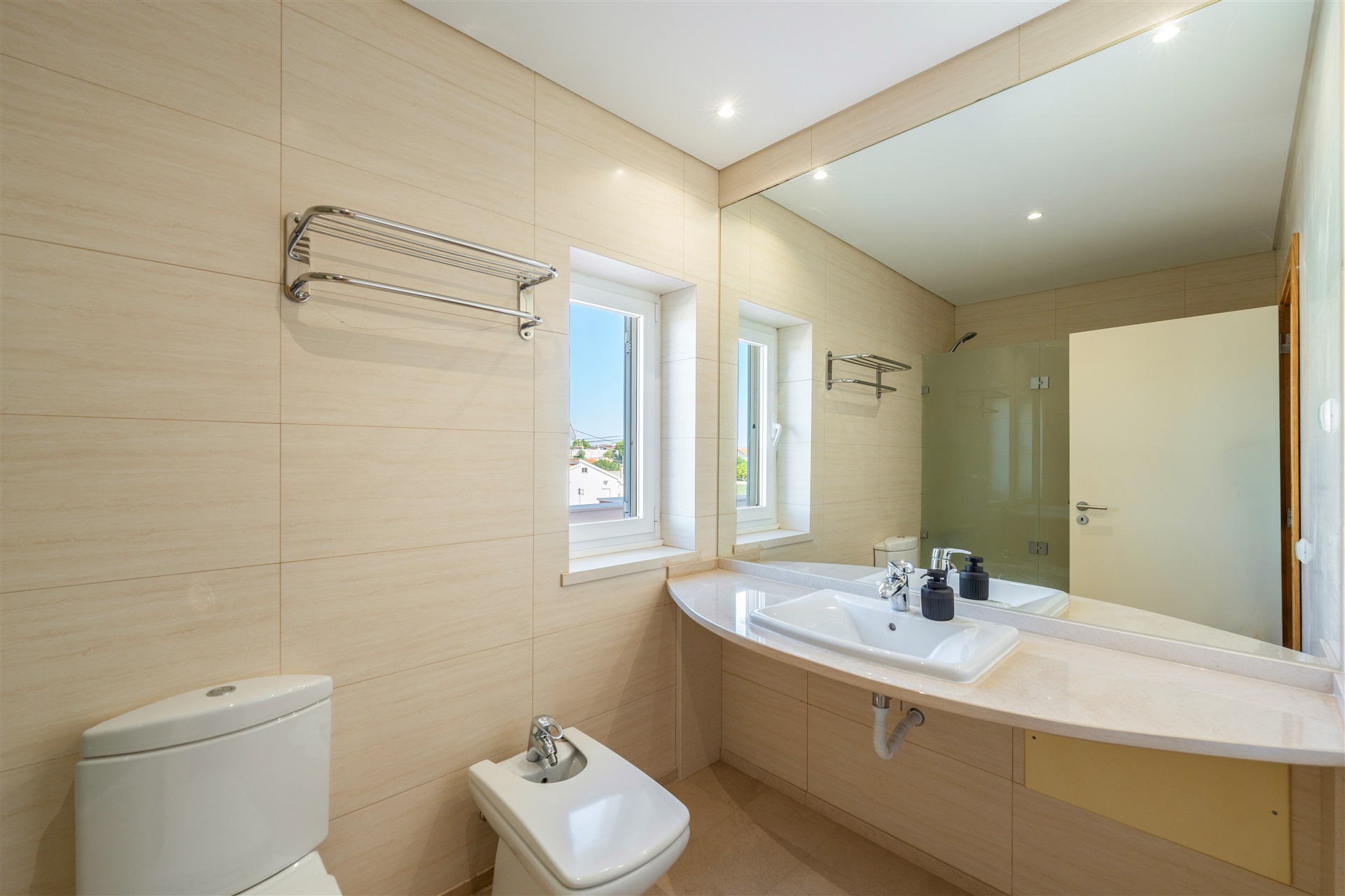  House, 5 bedrooms, for Sale - 物件實景