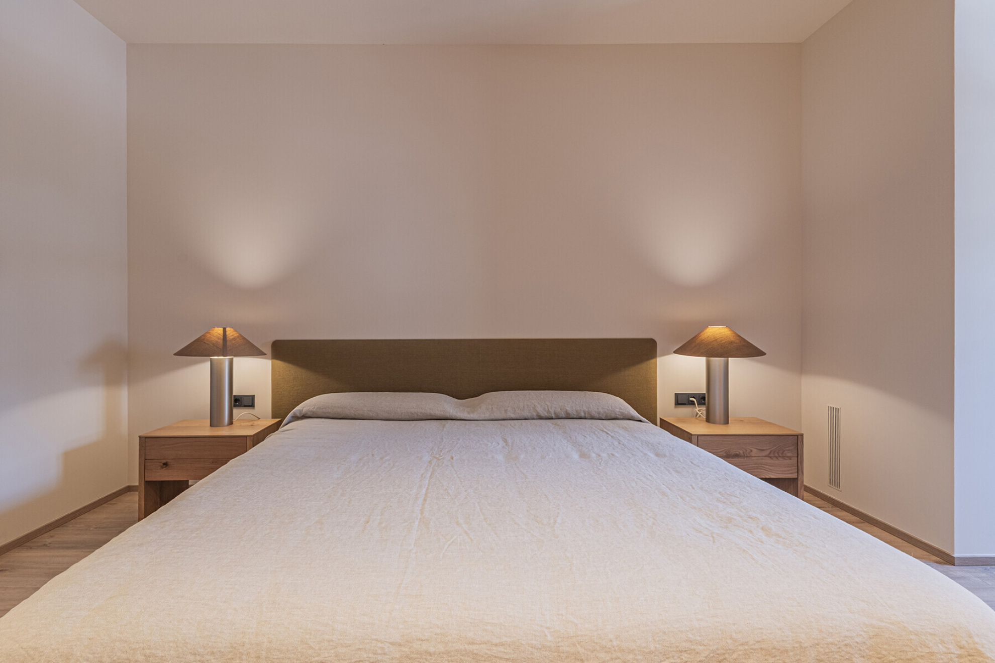  Modernist flat in Eixample with premium finishes in the Quadrat d