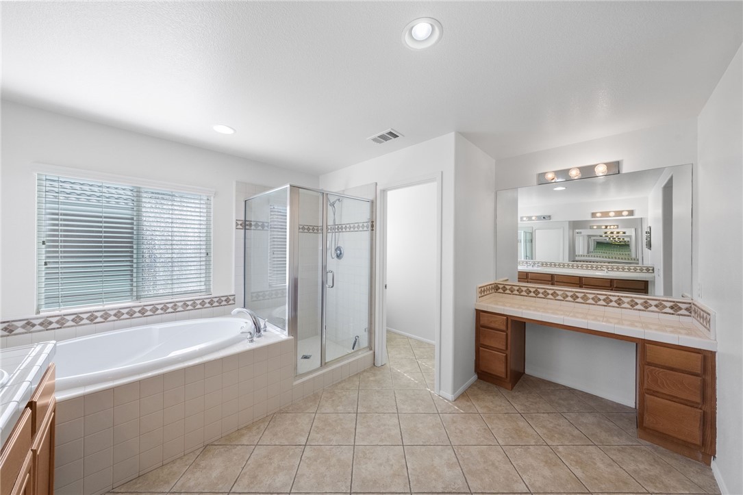 Murrieta, California, 92562, United States, 5 Bedrooms Bedrooms, ,3 BathroomsBathrooms,Residential,For Sale,1983032