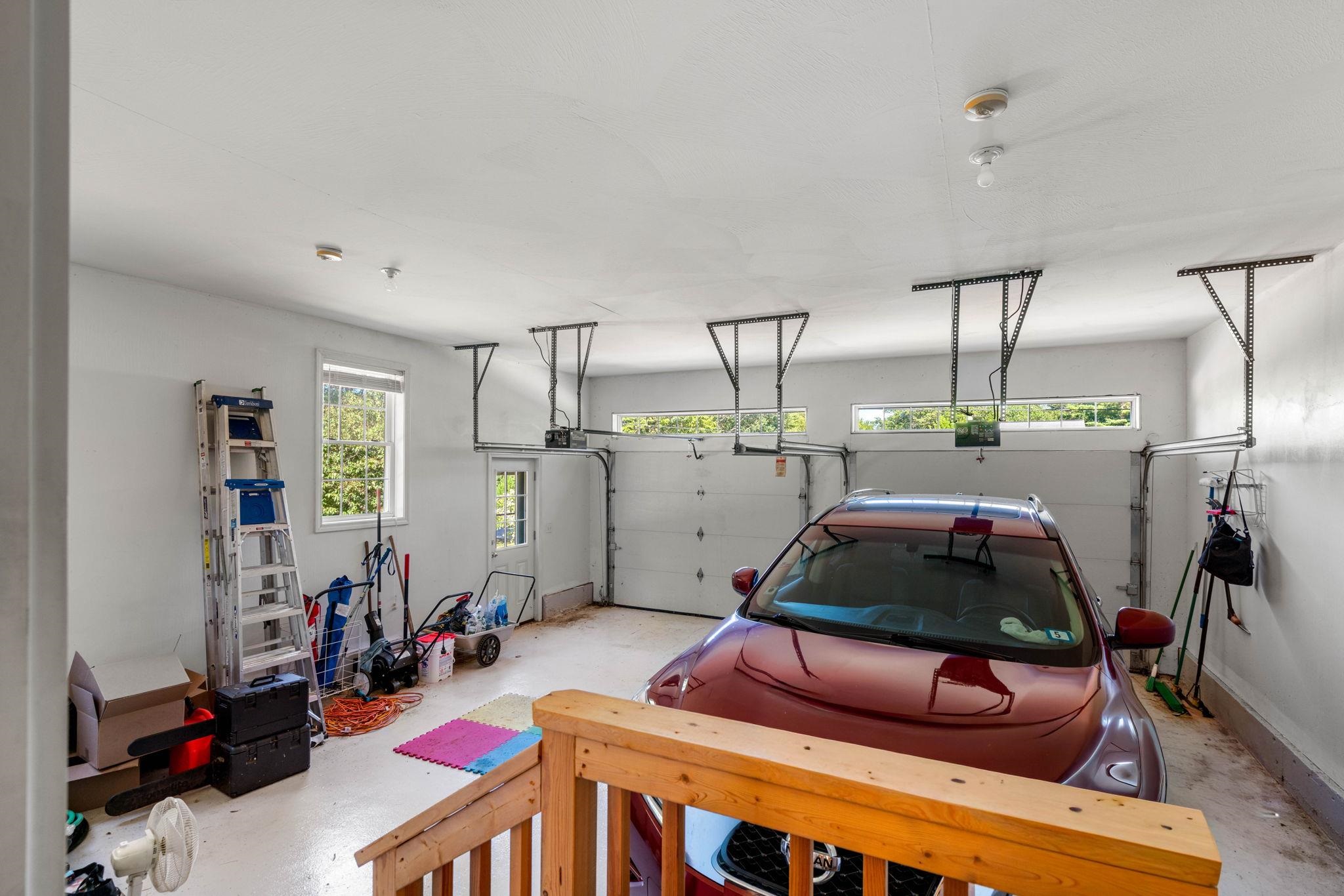 Chester, New Hampshire, 03036, United States, 3 Bedrooms Bedrooms, ,2 BathroomsBathrooms,Residential,For Sale,1926027