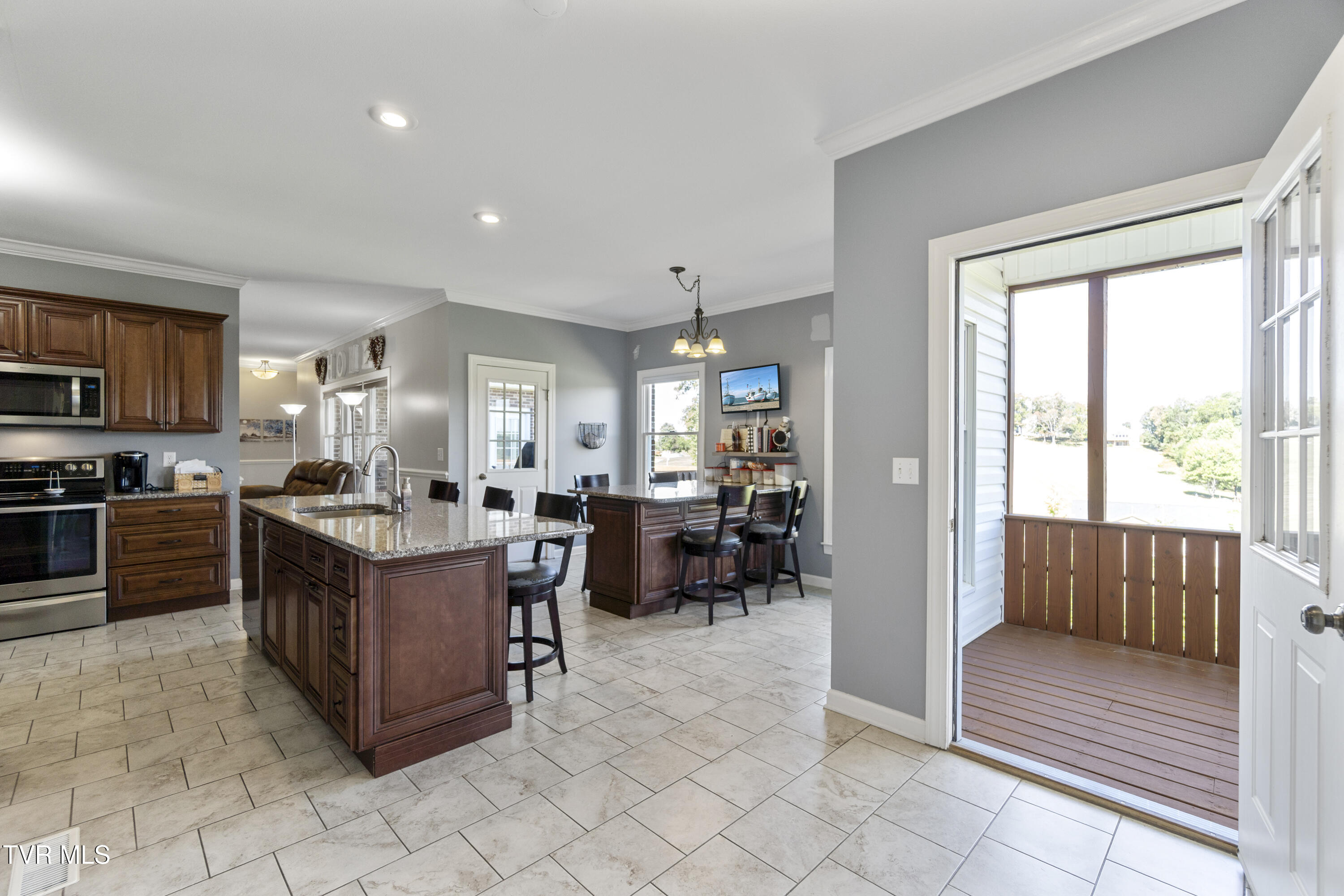 Greeneville, Tennessee, 37743, United States, 4 Bedrooms Bedrooms, ,3 BathroomsBathrooms,Residential,For Sale,1997780