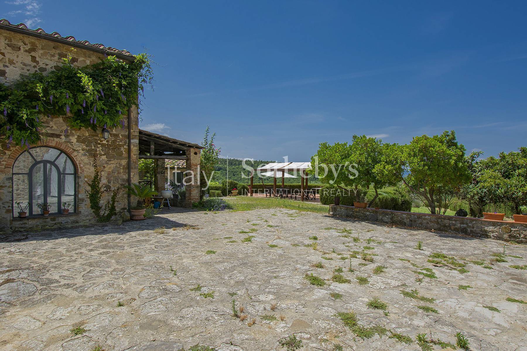  Panoramic agriturismo producing organic olive oil of Chianti - 物件實景