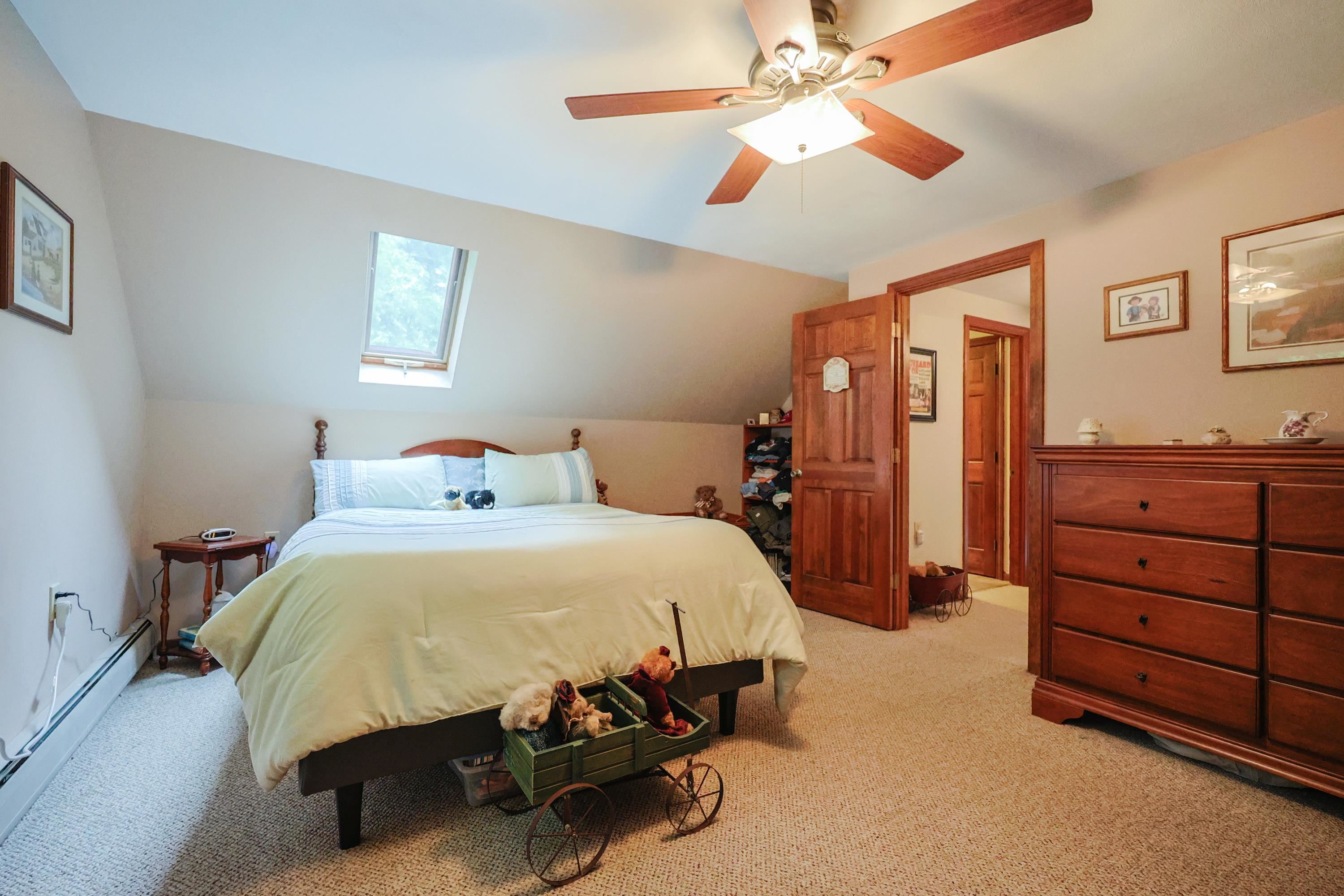 Hampstead, New Hampshire, 03826, United States, 4 Bedrooms Bedrooms, ,2 BathroomsBathrooms,Residential,For Sale,1890507
