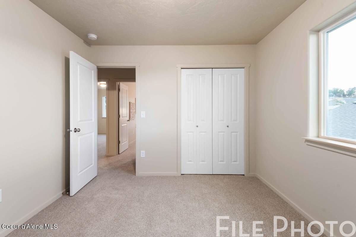 Hayden, Idaho, 83835, United States, 4 Bedrooms Bedrooms, ,2 BathroomsBathrooms,Residential,For Sale,1917300