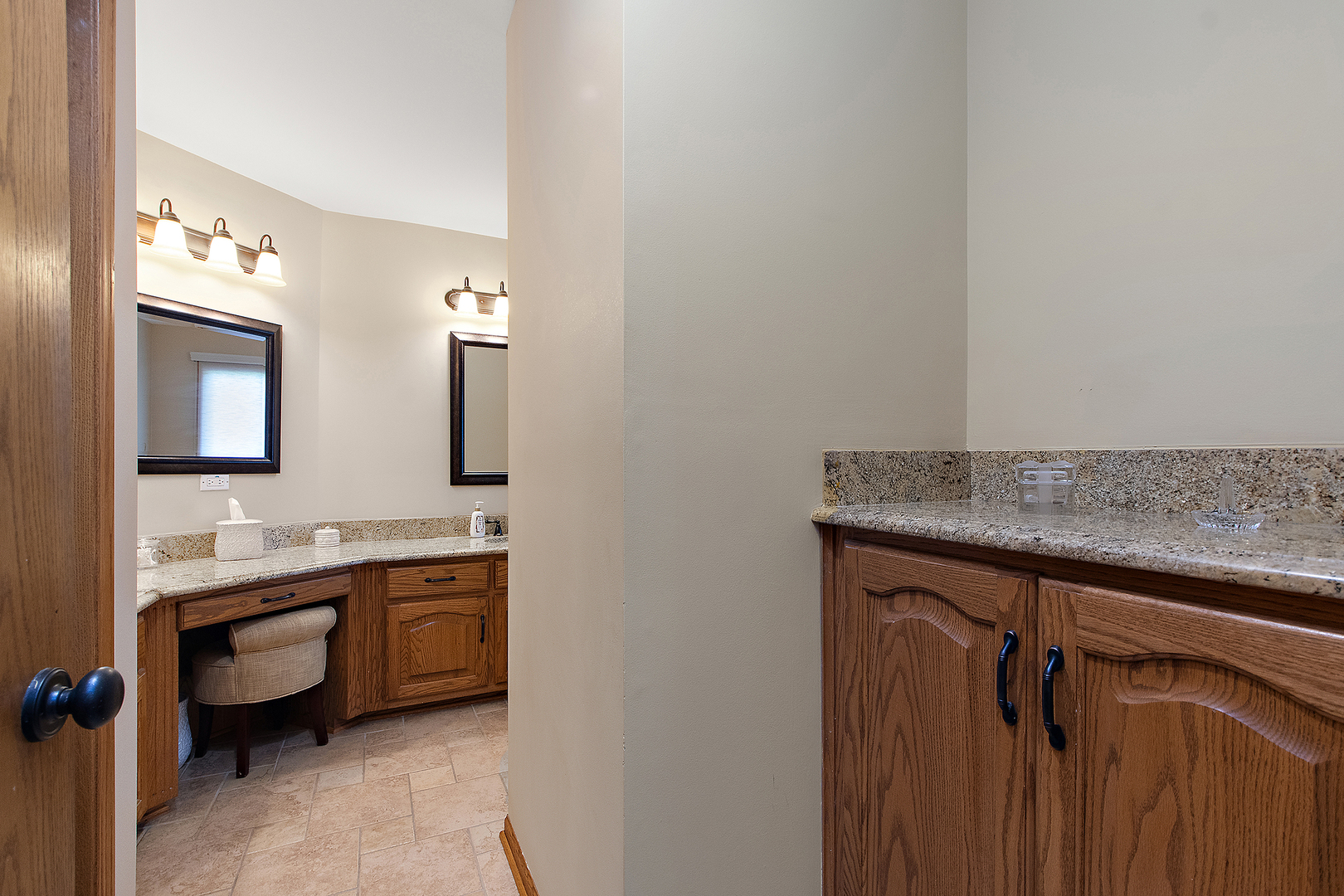 Orland Park, Illinois, 60467, United States, 4 Bedrooms Bedrooms, ,5 BathroomsBathrooms,Residential,For Sale,1987350