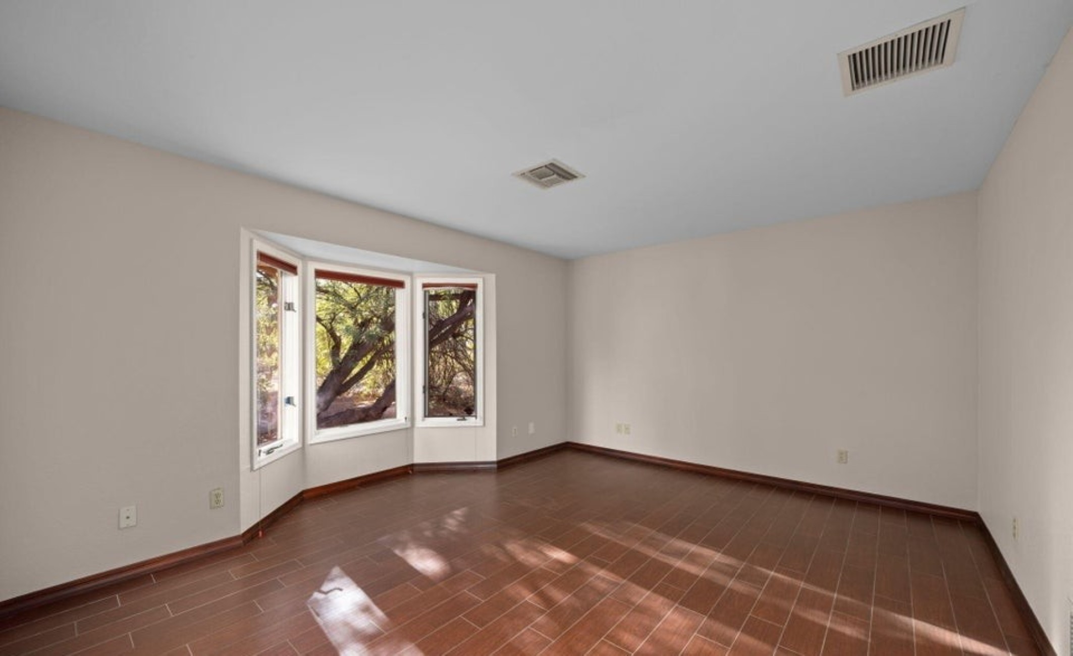  435 W Valoro Drive¦Tucson, AZ - 物件實景