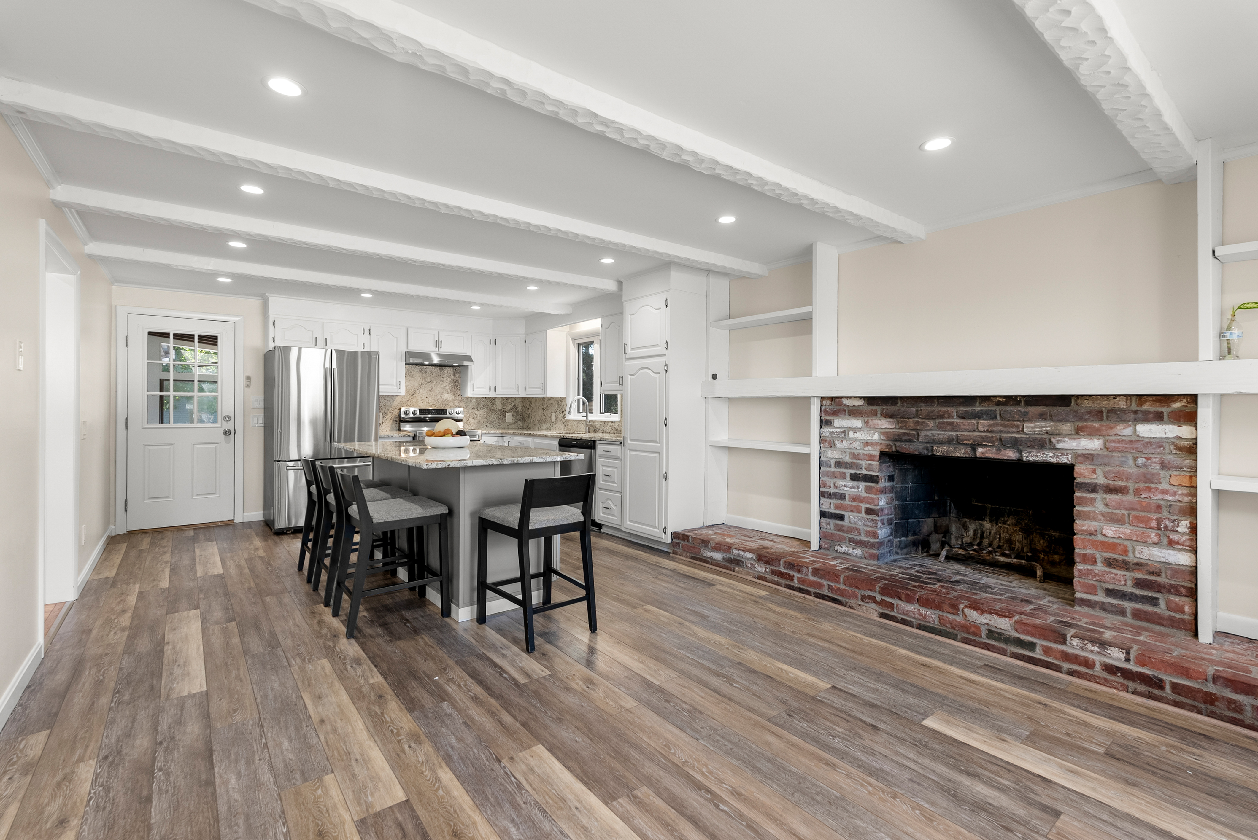  50 Main Street, Medway, MA, 02053 - 物件實景