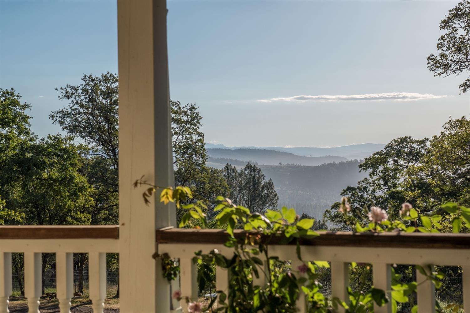 Oregon House, California, 95962, United States, 4 Bedrooms Bedrooms, ,3 BathroomsBathrooms,Residential,For Sale,1976473