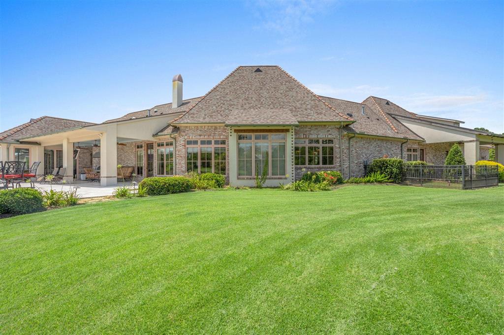 Lake Charles, Louisiana, 70605, United States, 5 Bedrooms Bedrooms, ,8 BathroomsBathrooms,Residential,For Sale,2017314