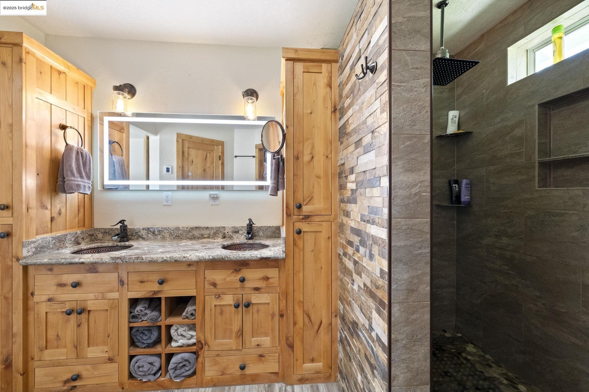 Sonora, California, 95370, United States, 4 Bedrooms Bedrooms, ,2 BathroomsBathrooms,Residential,For Sale,1980080