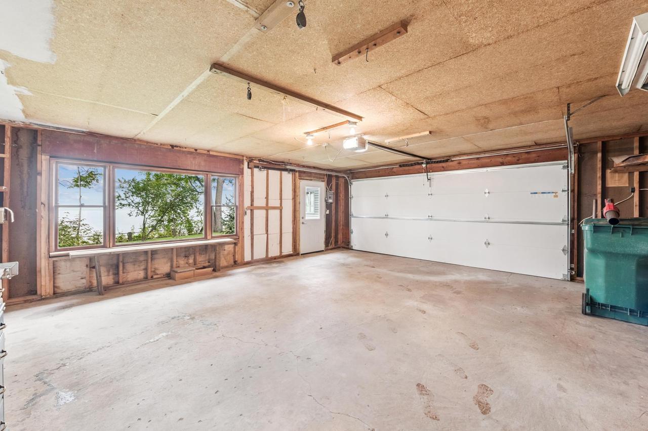 Washburn, Wisconsin, 54891, United States, 3 Bedrooms Bedrooms, ,1 BathroomBathrooms,Residential,For Sale,1960790