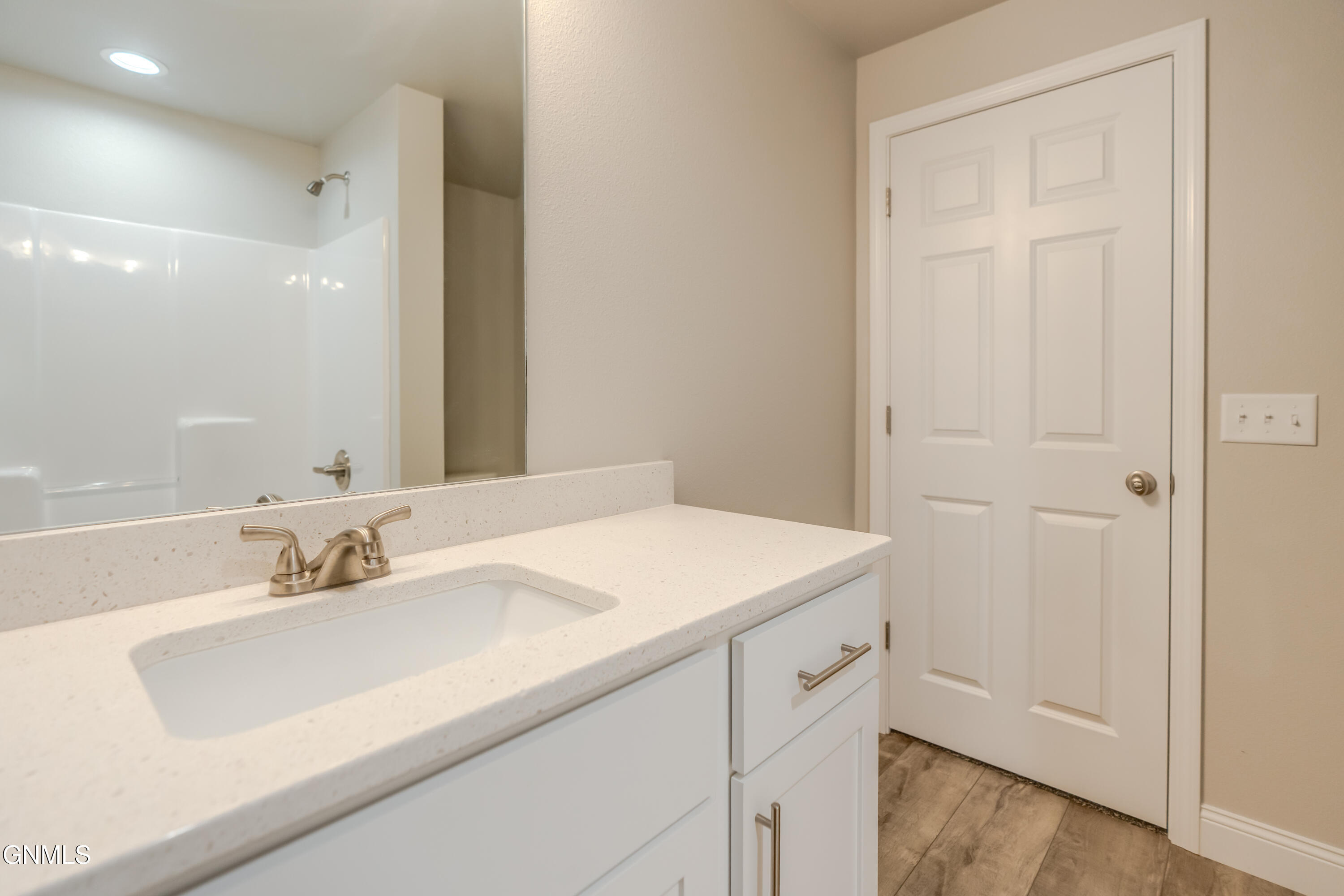 Bismarck, North Dakota, 58503, United States, 4 Bedrooms Bedrooms, ,3 BathroomsBathrooms,Residential,For Sale,2035327