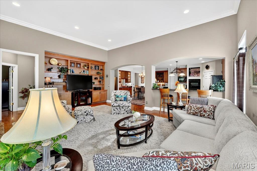 Ballwin, Missouri, 63011, United States, 2 Bedrooms Bedrooms, ,3 BathroomsBathrooms,Residential,For Sale,1947481