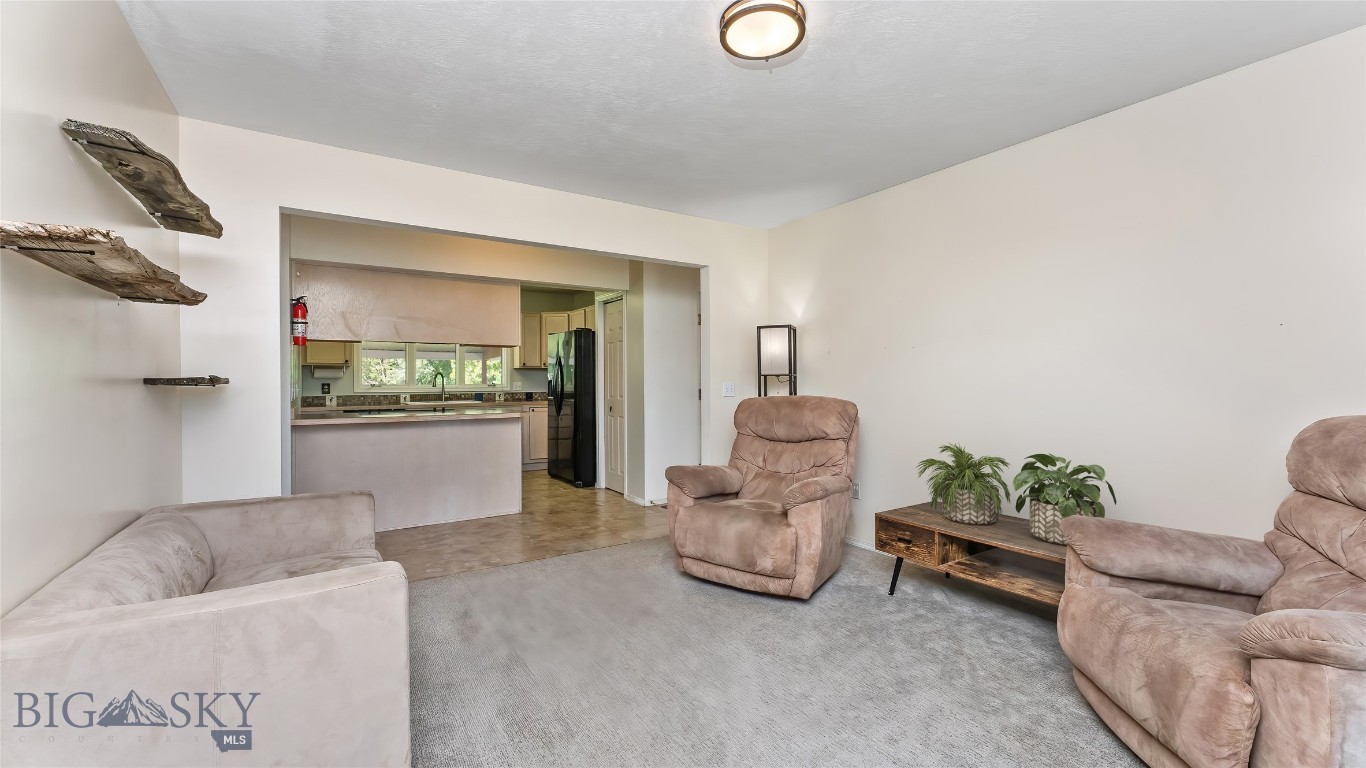 1008 E Missoula, Belgrade, Montana, 59714, United States, 5 Bedrooms Bedrooms, ,3 BathroomsBathrooms,Residential,For Sale,1008 E Missoula,1587986