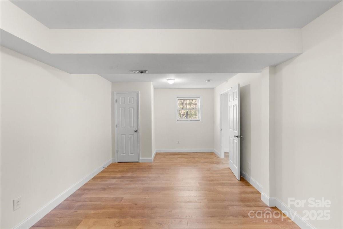 Belmont, North Carolina, 28012, United States, 3 Bedrooms Bedrooms, ,3 BathroomsBathrooms,Residential,For Sale,1913522