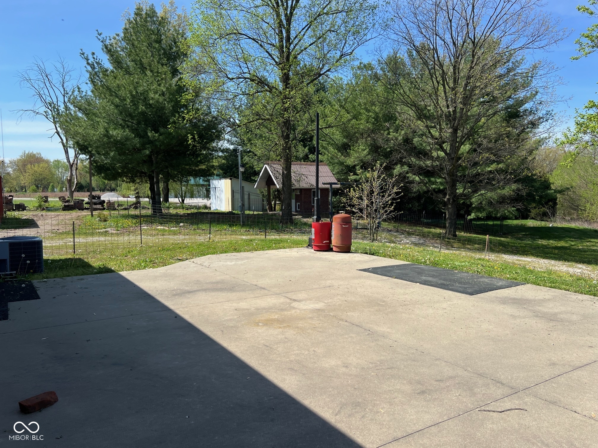 Farmersburg, Indiana, 47850, United States, 3 Bedrooms Bedrooms, ,2 BathroomsBathrooms,Residential,For Sale,1915515