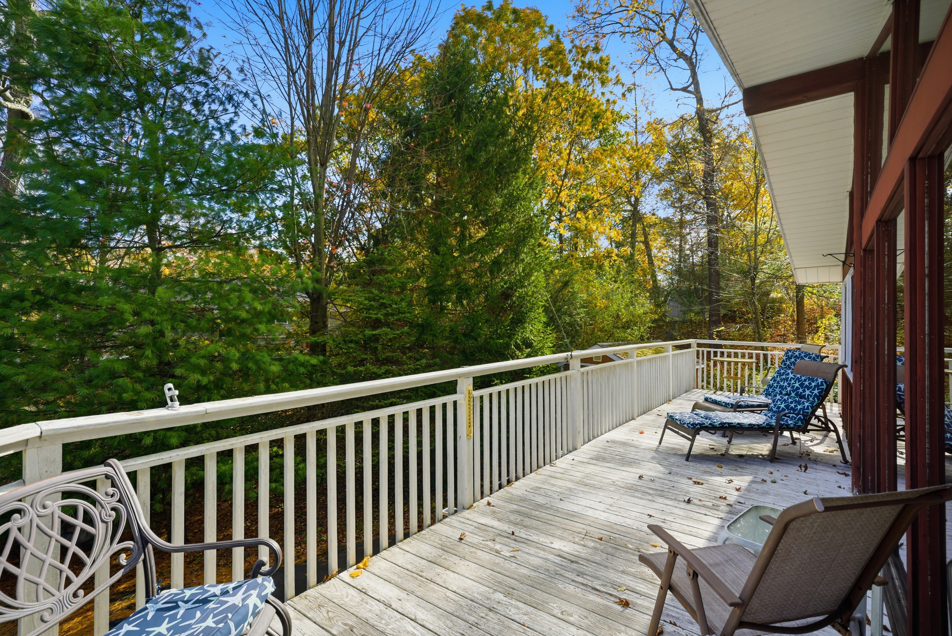 Danbury, Connecticut, 06810, United States, 4 Bedrooms Bedrooms, ,2 BathroomsBathrooms,Residential,For Sale,1988072