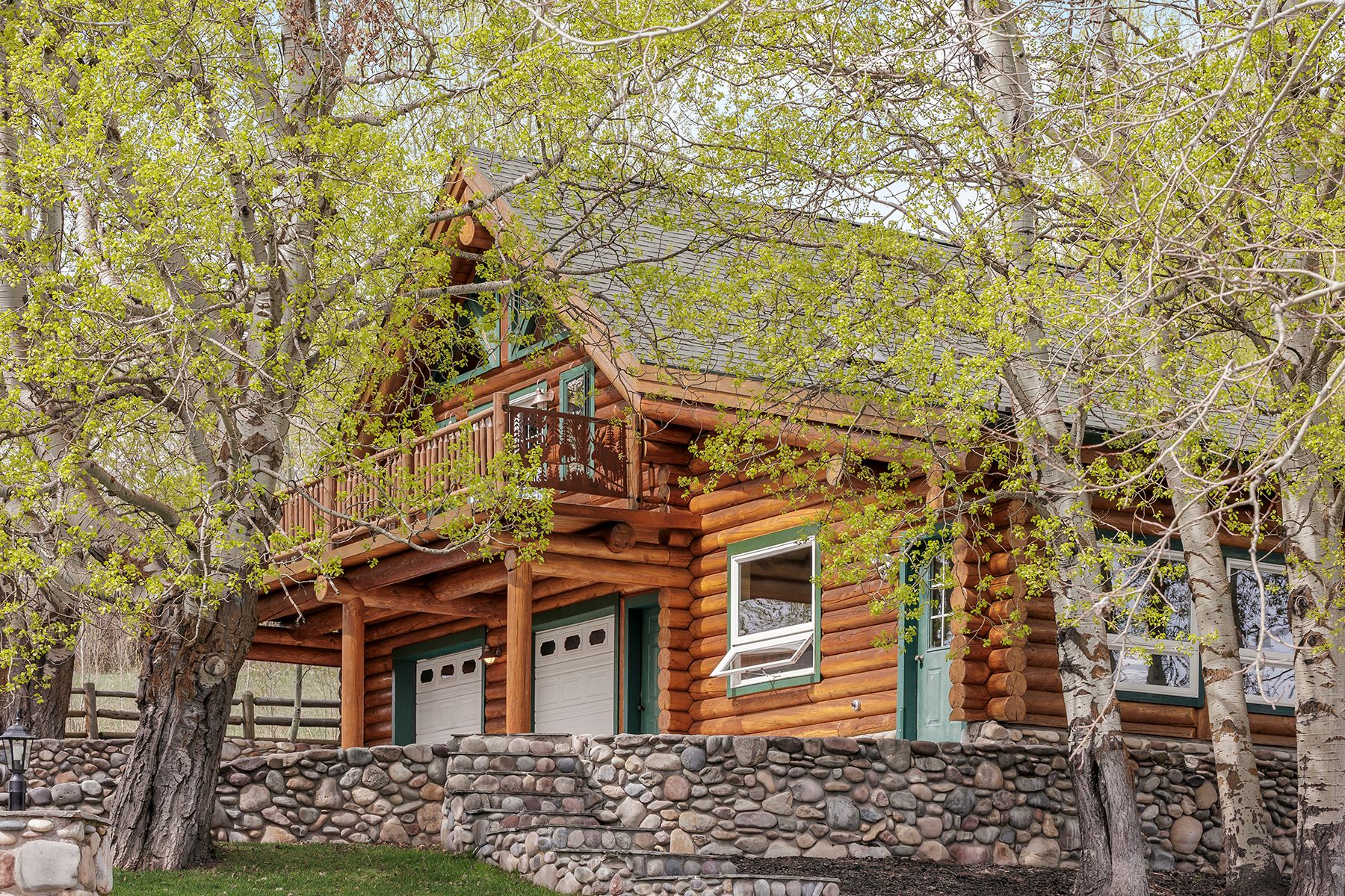  where  the mountains meet mccoy - 物件實景