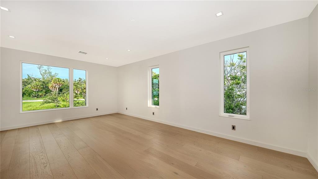 Longboat Key, Florida, 34228, United States, 5 Bedrooms Bedrooms, ,5 BathroomsBathrooms,Residential,For Sale,1766369