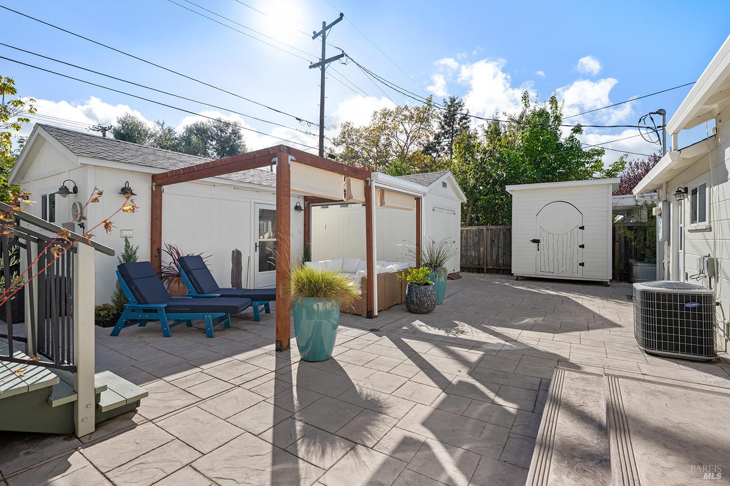 Santa Rosa, California, 95405, United States, 2 Bedrooms Bedrooms, ,2 BathroomsBathrooms,Residential,For Sale,1989467