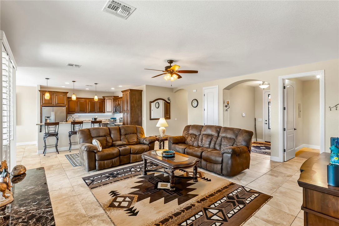 Bullhead City, Arizona, 86429, United States, 3 Bedrooms Bedrooms, ,1 BathroomBathrooms,Residential,For Sale,1948119