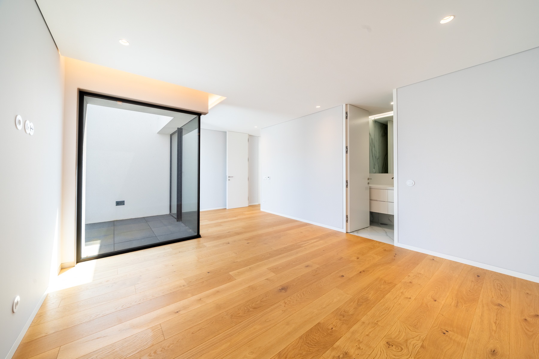  Terraced house, 5 bedrooms, for Sale - 物件實景