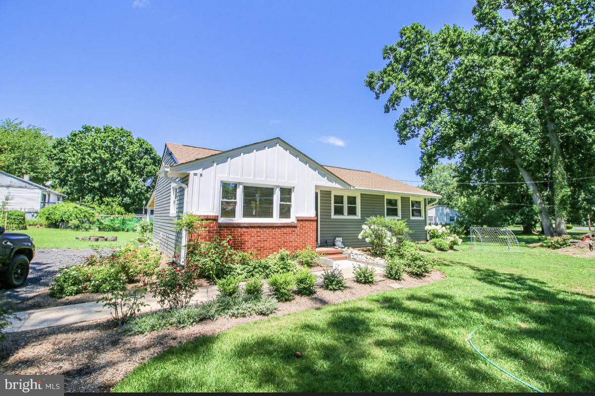 Annapolis, Maryland, 21409, United States, 5 Bedrooms Bedrooms, ,2 BathroomsBathrooms,Residential,For Sale,1891353