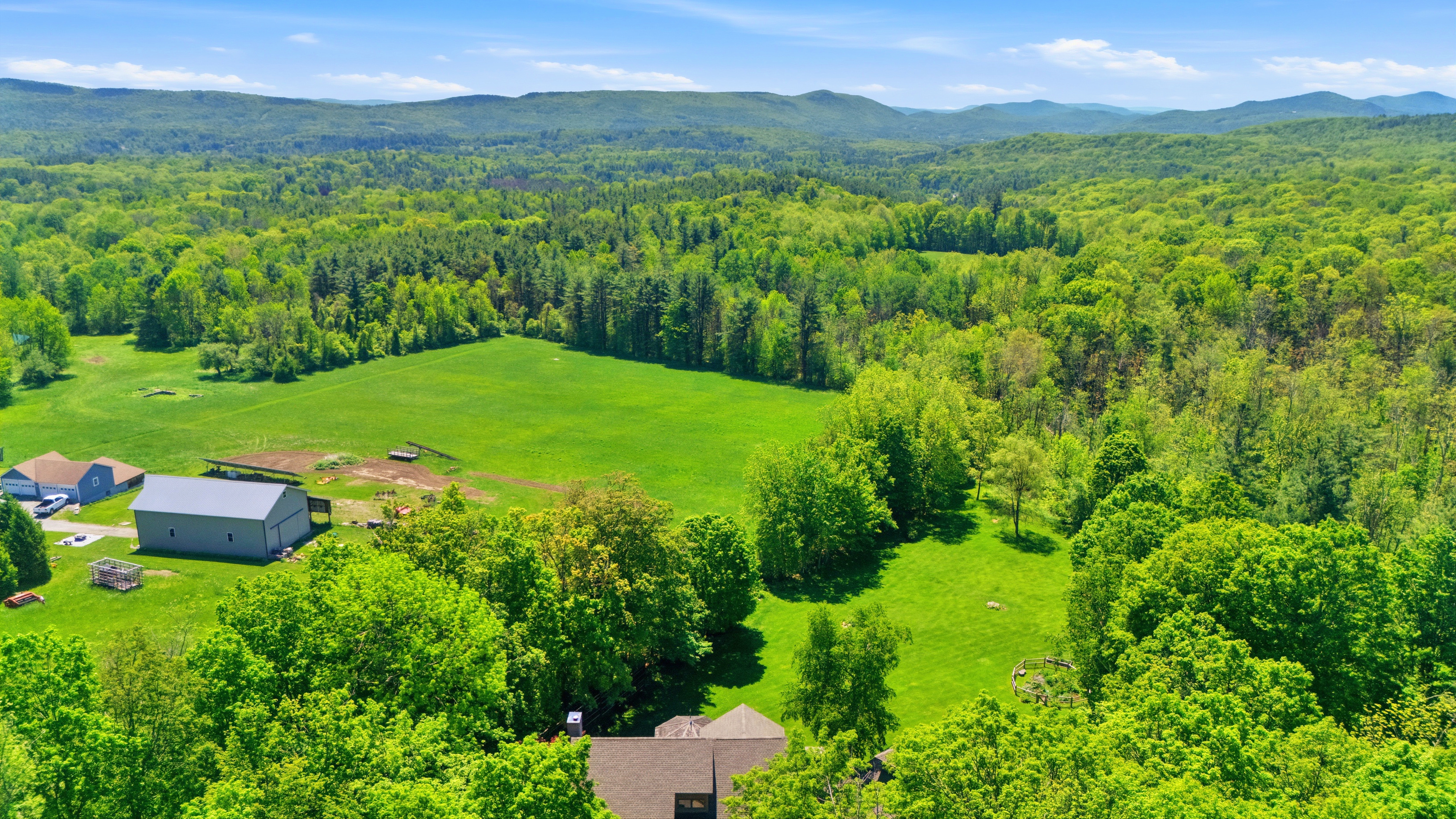  Charming and Spacious Country Retreat Just 15 Minutes from Tanglewood - 物件實景