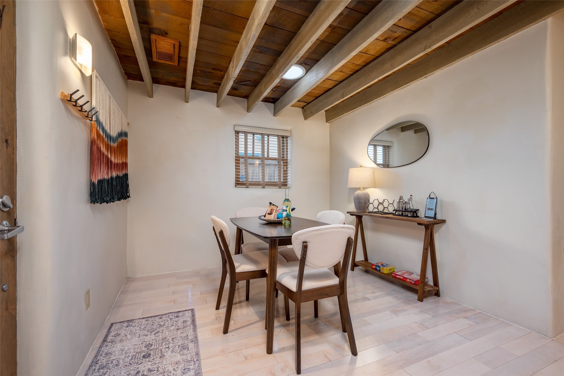  715 S Saint Francis Drive - 物件實景