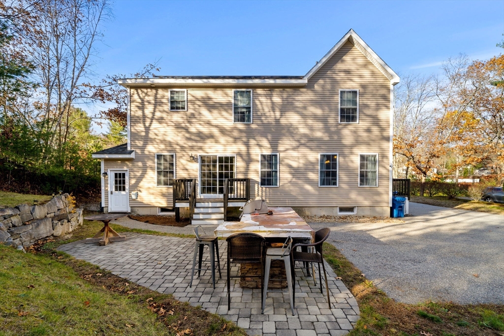 Tyngsboro, Massachusetts, 01879, United States, 4 Bedrooms Bedrooms, ,4 BathroomsBathrooms,Residential,For Sale,2000977