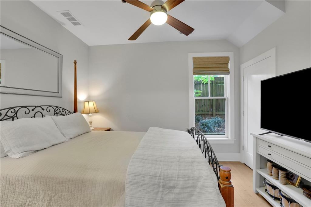 Atlanta, Georgia, 30316, United States, 2 Bedrooms Bedrooms, ,4 BathroomsBathrooms,Residential,For Sale,2007834