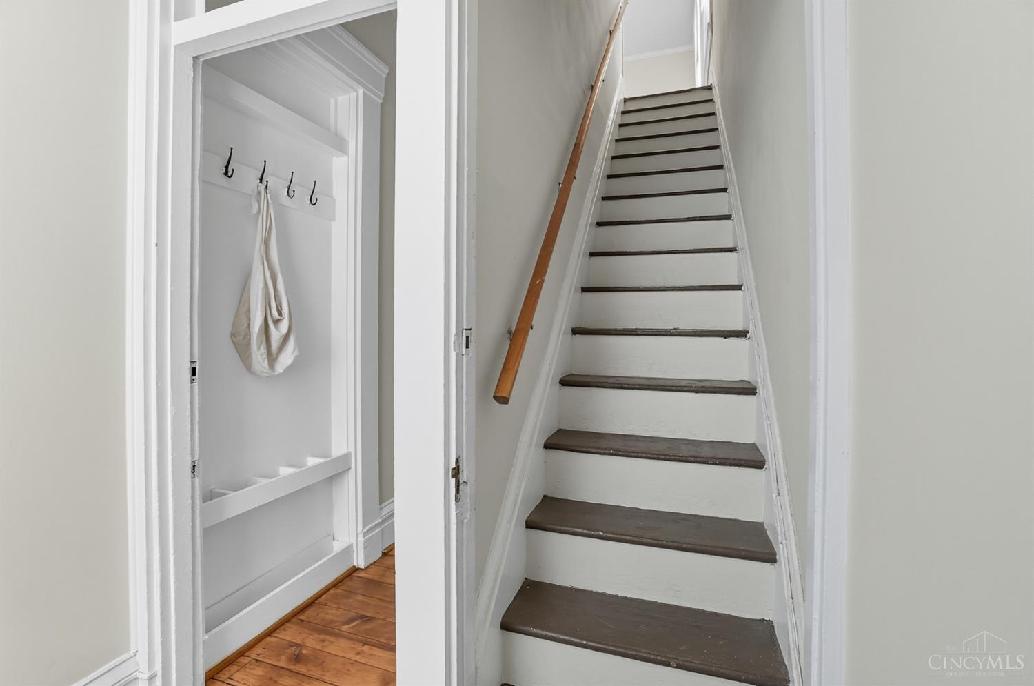 Cincinnati, Ohio, 45226, United States, ,Residential,For Sale,1996186