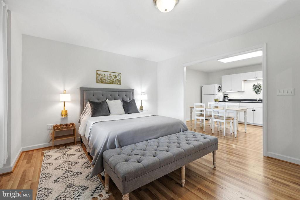 Chester Gap, Virginia, 22623, United States, 4 Bedrooms Bedrooms, ,4 BathroomsBathrooms,Residential,For Sale,1980820