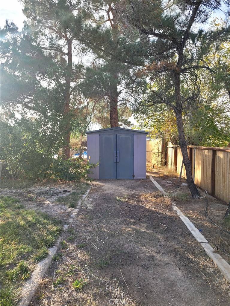 Victorville, California, 92392, United States, 3 Bedrooms Bedrooms, ,2 BathroomsBathrooms,Residential,For Sale,1988304