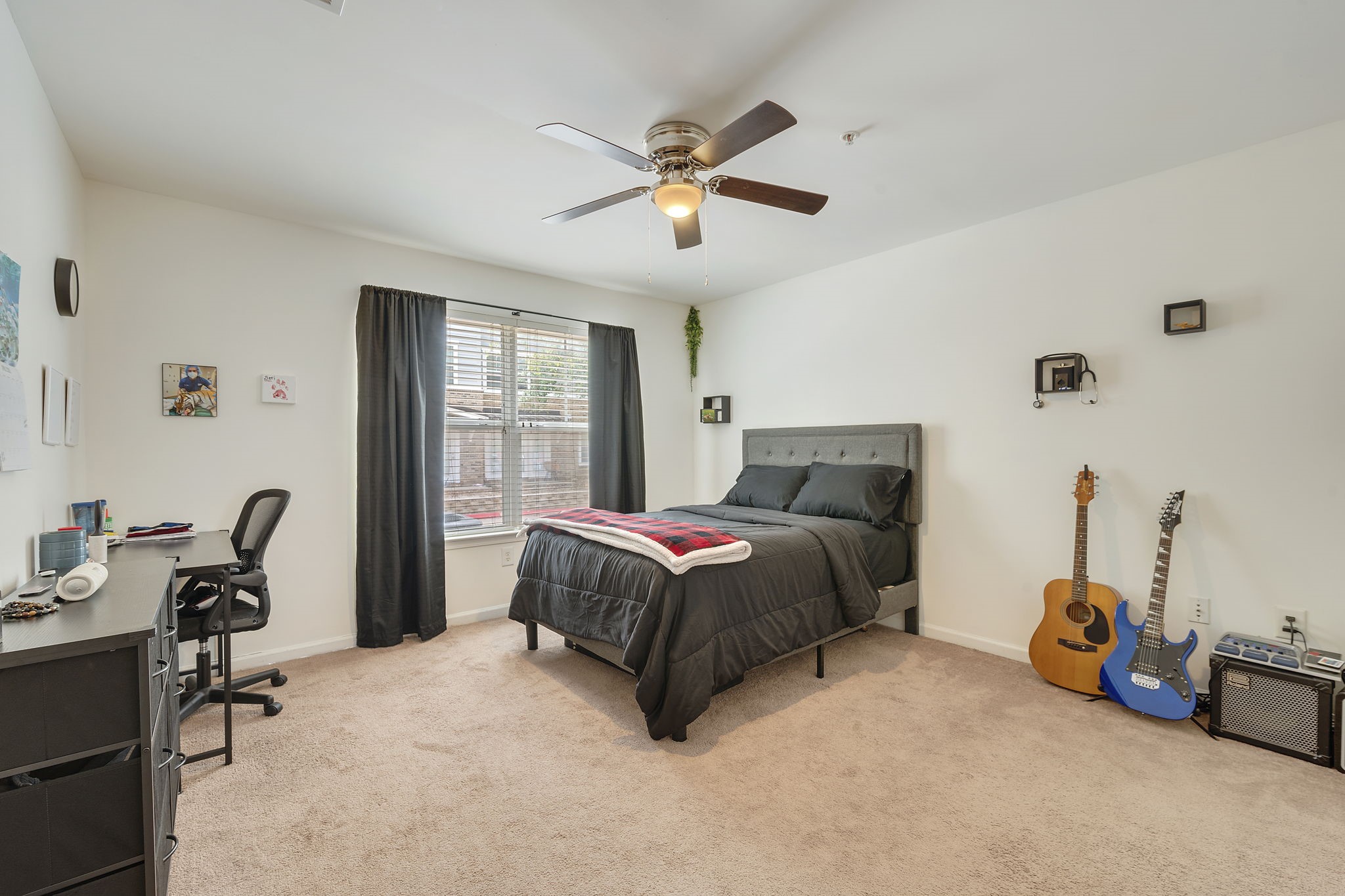  1725 Harvey Mitchell Parkway S #1814 - 物件實景