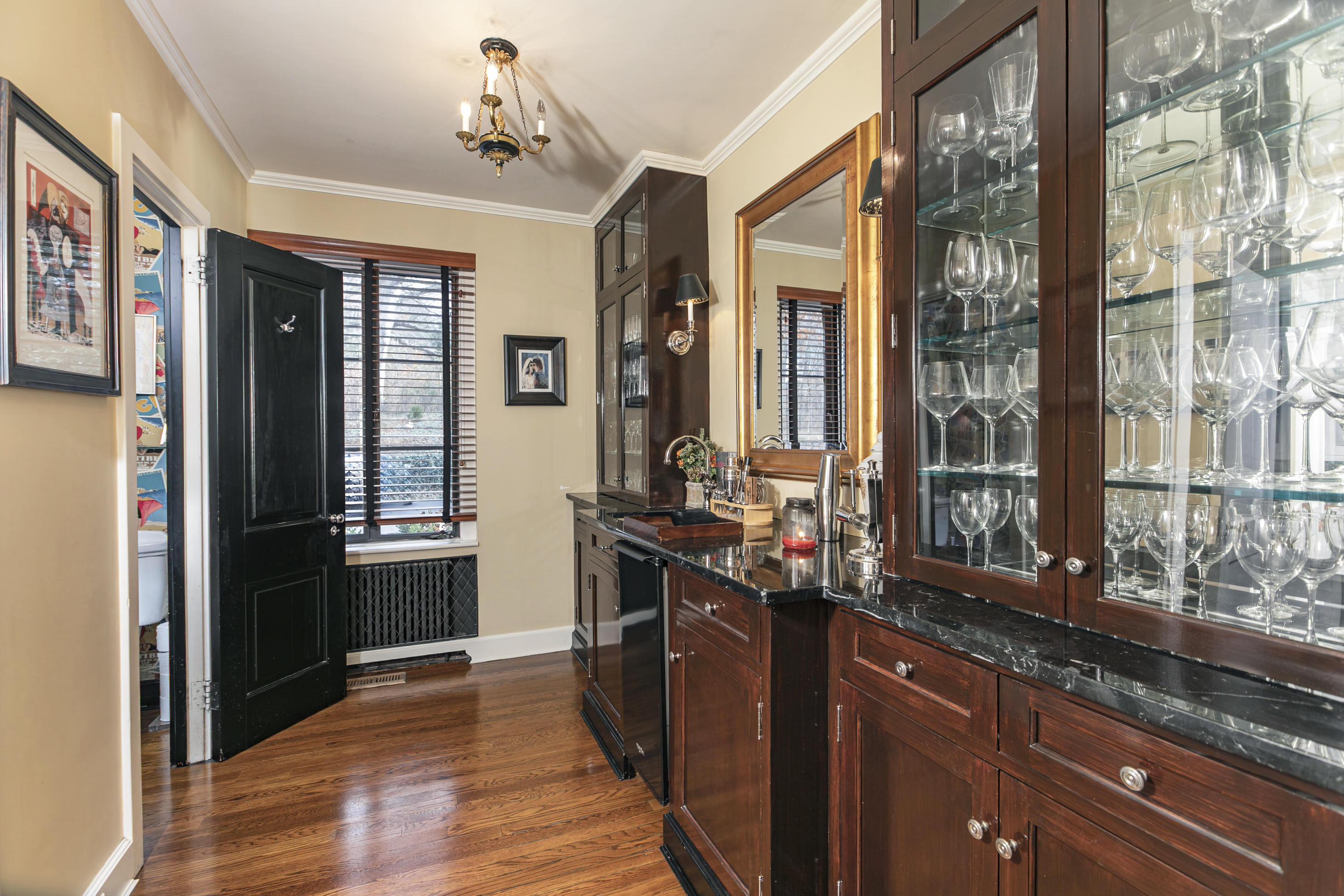  Iconic 1930s Princeton Estate with Pool, Home Theater, and Acreage - 物件實景