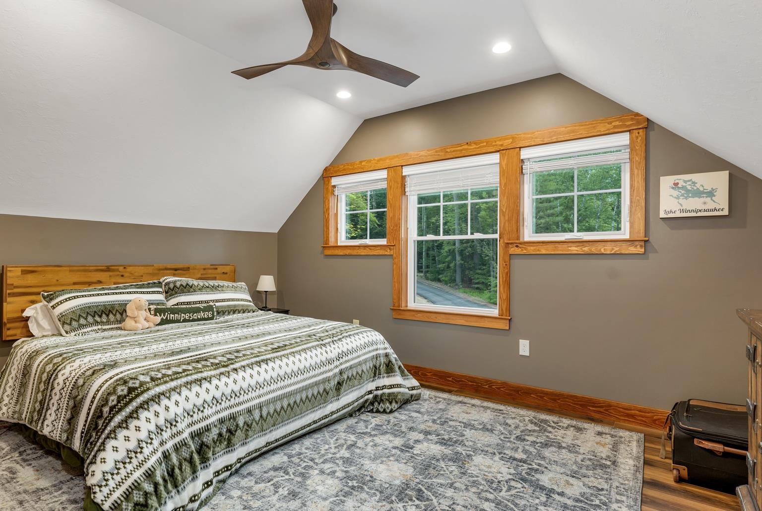 Meredith, New Hampshire, 03253, United States, 7 Bedrooms Bedrooms, ,7 BathroomsBathrooms,Residential,For Sale,1828191