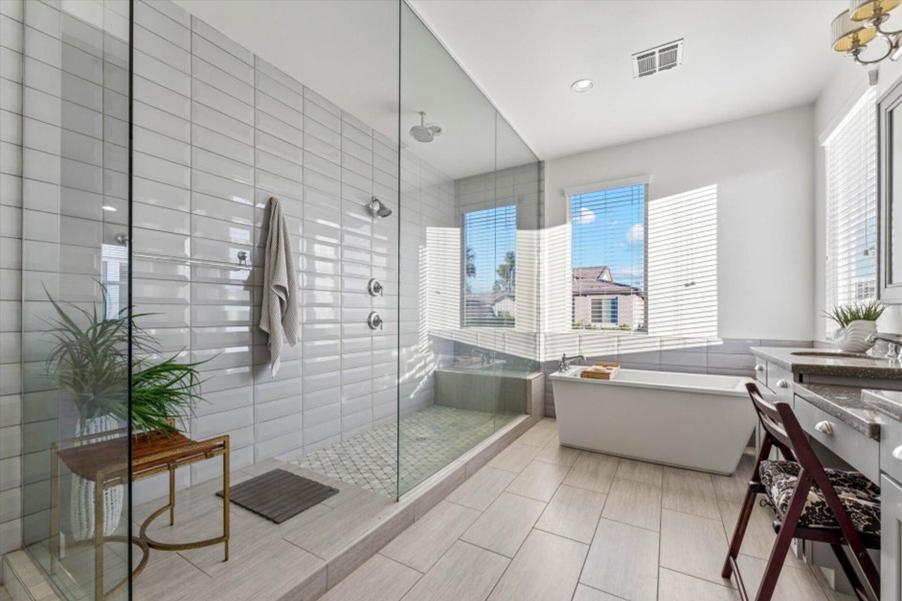  3829 E Crittenden Lane, Phoenix, AZ 85018 - 物件實景