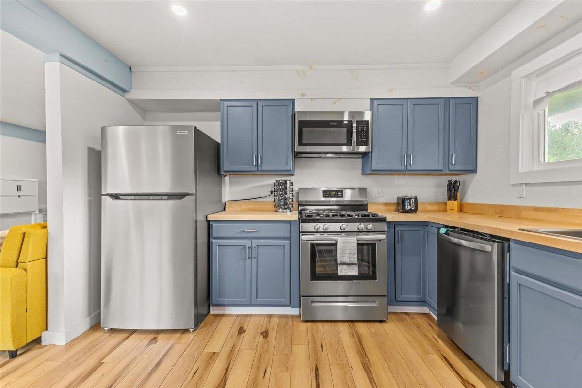 Stowe, Vermont, 05672, United States, 8 Bedrooms Bedrooms, ,5 BathroomsBathrooms,Residential,For Sale,1994933