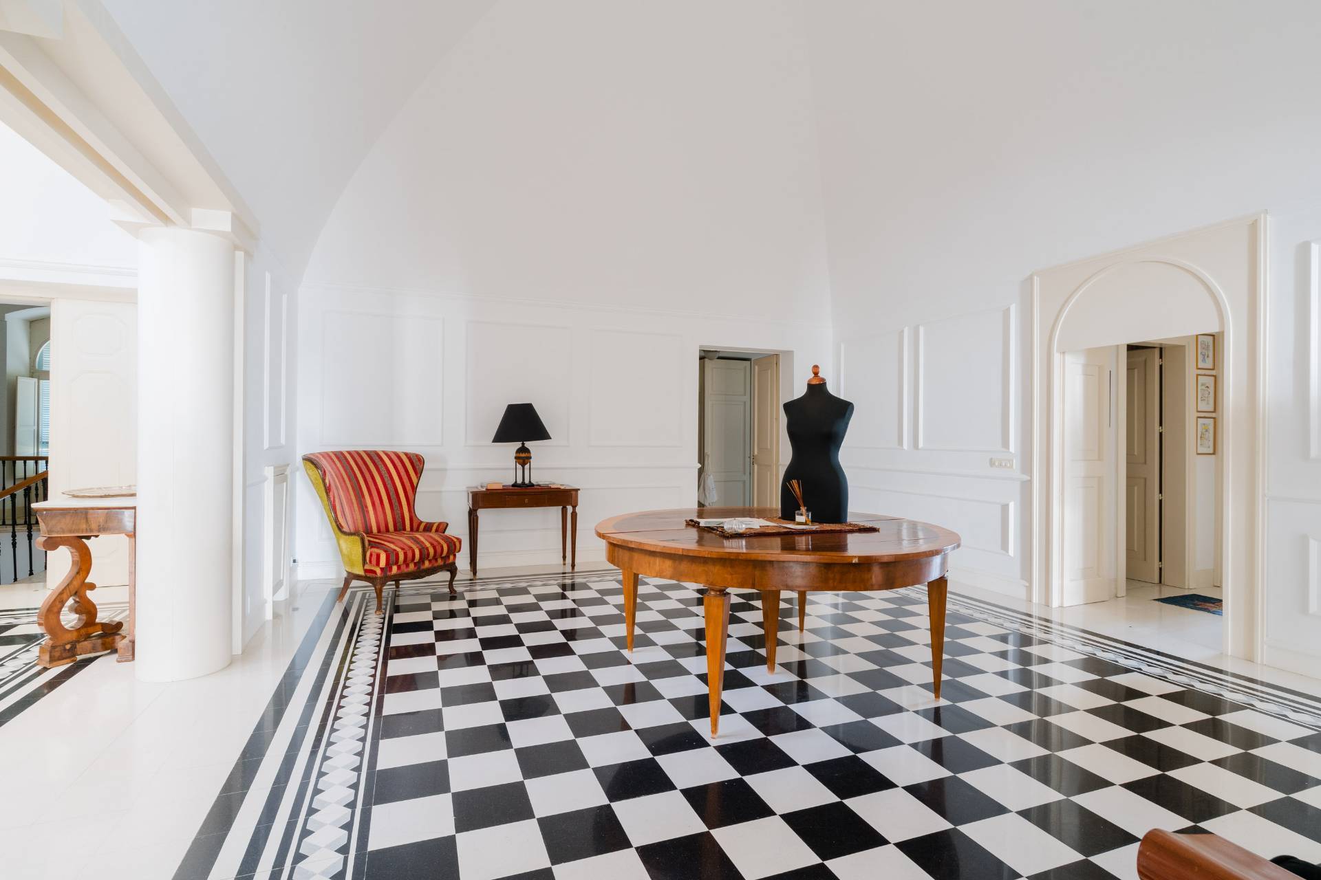 Gioia del Colle, Bari, 70023, IT, 6 Bedrooms Bedrooms, ,9 BathroomsBathrooms,Residential,For Sale,1991978