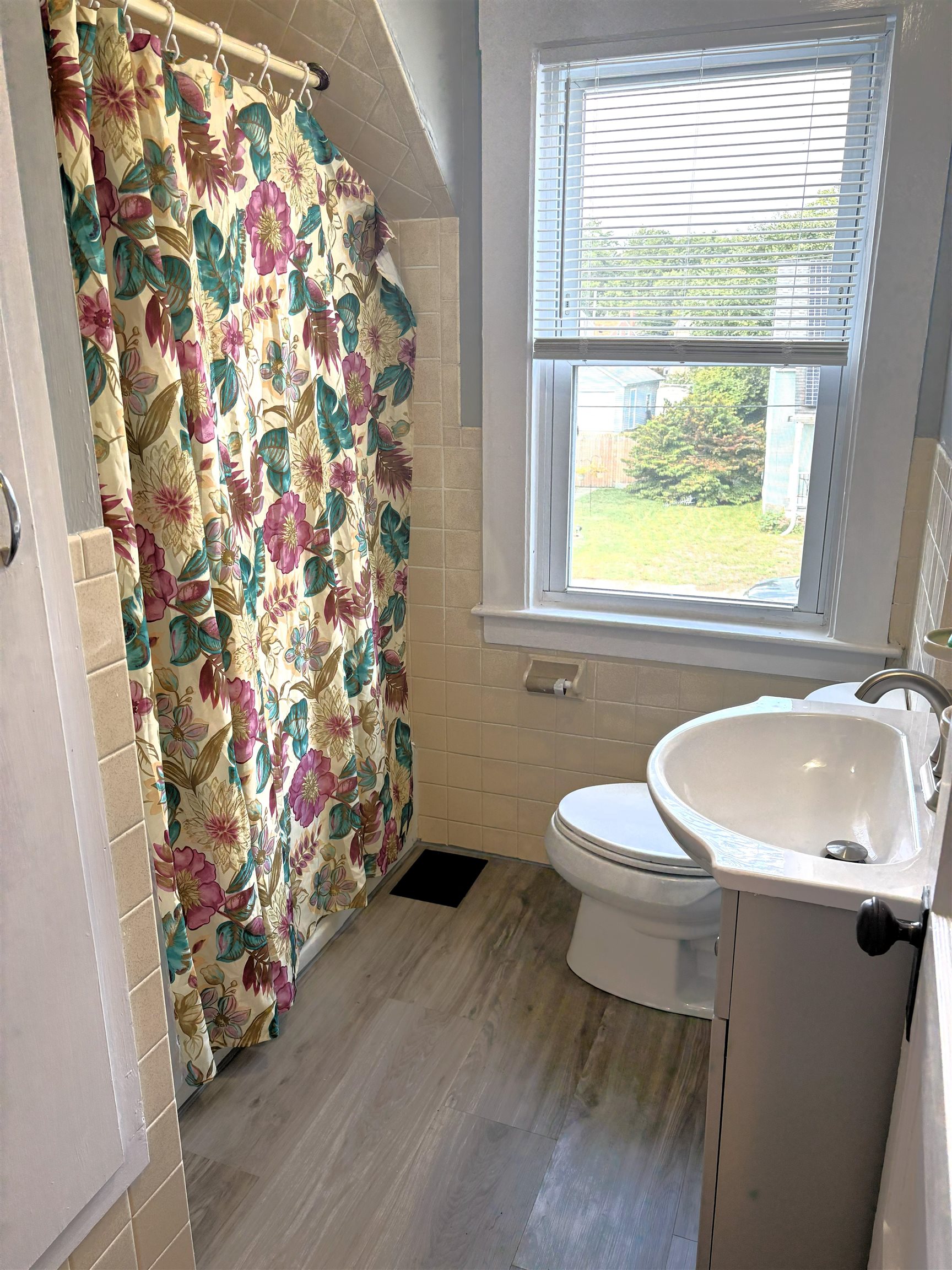 Nashua, New Hampshire, 03060, United States, ,Residential,For Sale,1967805