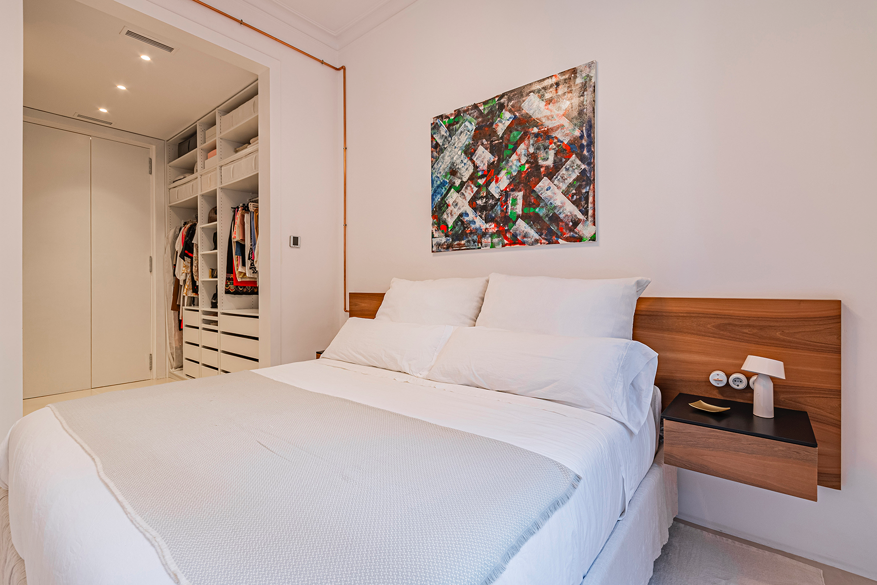  Flat renovated with quality next to Rambla Catalunya. - 物件實景