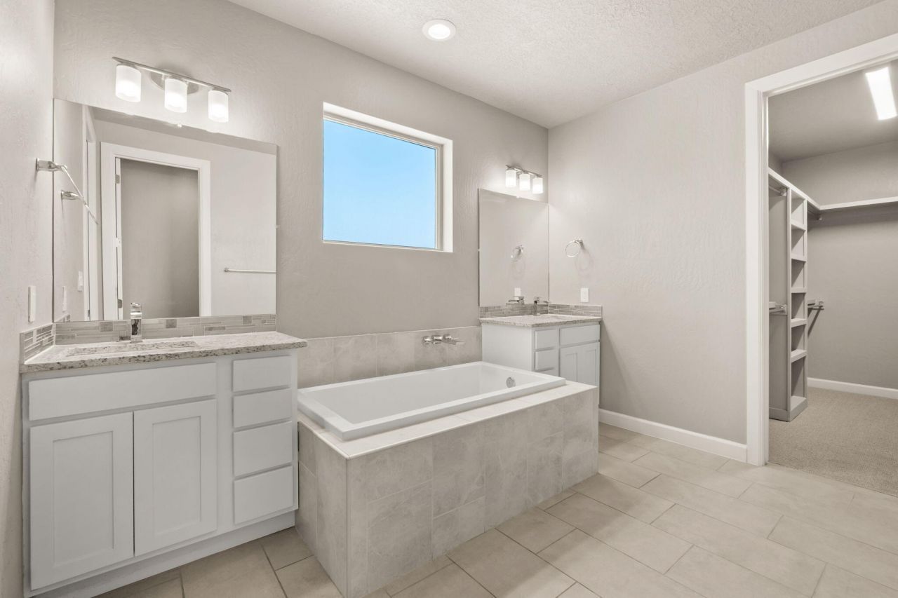 Rio Rancho, New Mexico, 87124, United States, 4 Bedrooms Bedrooms, ,3 BathroomsBathrooms,Residential,For Sale,1924973